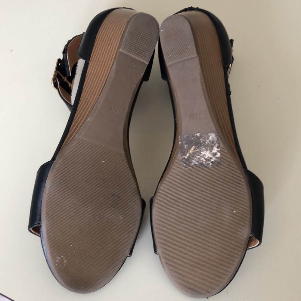 Comfort Brand Black Sandals Sz. 8W. Open toe, Closed heel, Ankle Strap, Wedge - Picture 3 of 8